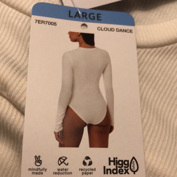 NWT Edited By Remi Bader Ladies Long Sleeve Bodysuit Color ( Cloud Dance) - Picture 10 of 10